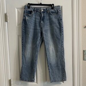 Sonoma Women's Light Blue Cropped Jeans